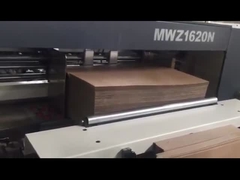 Produksi papan berongga plastik