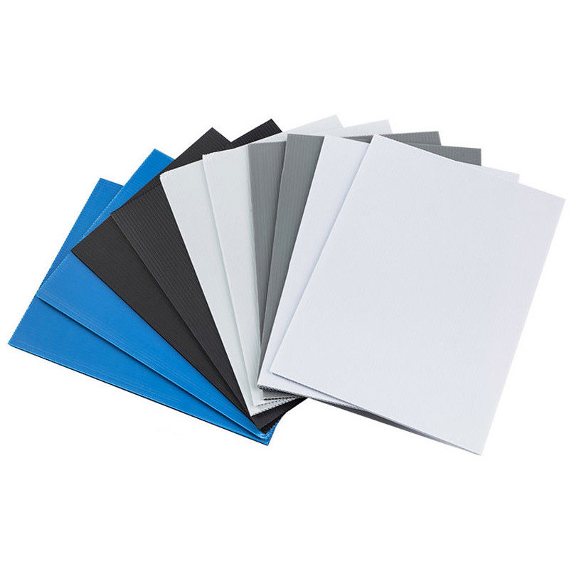 PE Film Wrapping PP Honeycomb Core Panel untuk isolasi termal dan ketahanan cuaca