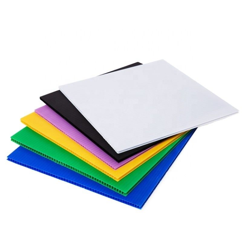 Pink PP Corrugated Sheet 600 * 400 Papan Correx Plastik Disesuaikan