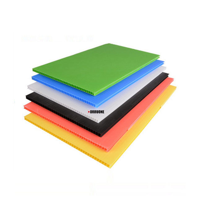 PP 4x8 4mm 5mm Correx Board White Correx Fluted Board Disesuaikan