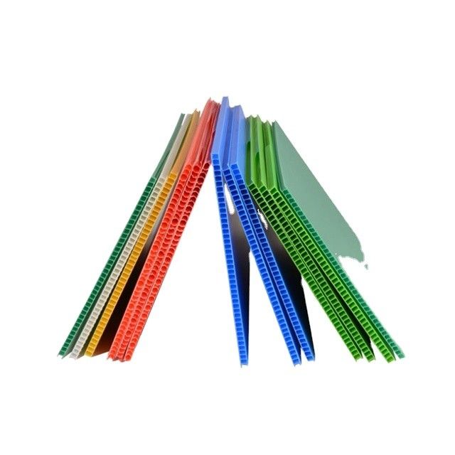 Lembar corflute 2mm 3mm 4mm 5mm 6mm 7mm lembaran plastik bergelombang papan koreks polipropilena honeycomb panel