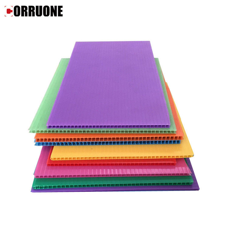 Lembar Corflute 4x8 5mm Lembar Perlindungan Corflute Berongga Hijau Hitam