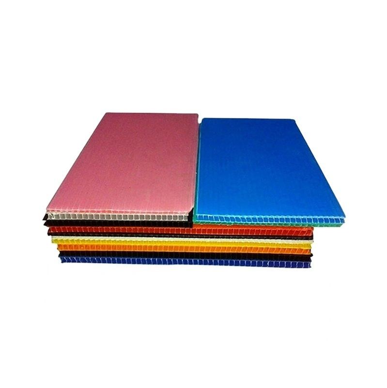 Lembar Corflute 4x8 5mm Lembar Perlindungan Corflute Berongga Hijau Hitam